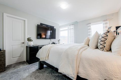 Photo 24 at 19 Assunta Lane, Bowmanville, Clarington