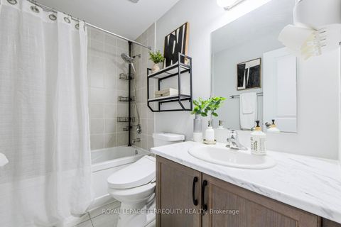 Photo 31 at 19 Assunta Lane, Bowmanville, Clarington