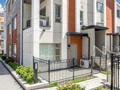 Photo 5 at 14 - 70 Orchid Place Drive, Malvern, Toronto