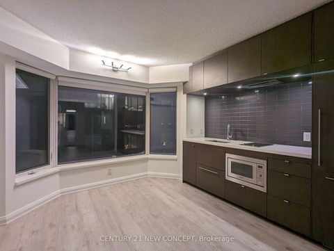Photo 4 at 711 - 155 Yorkville Avenue, Annex, Toronto