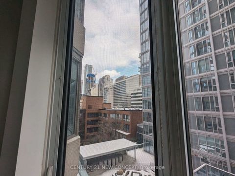 Photo 12 at 711 - 155 Yorkville Avenue, Annex, Toronto