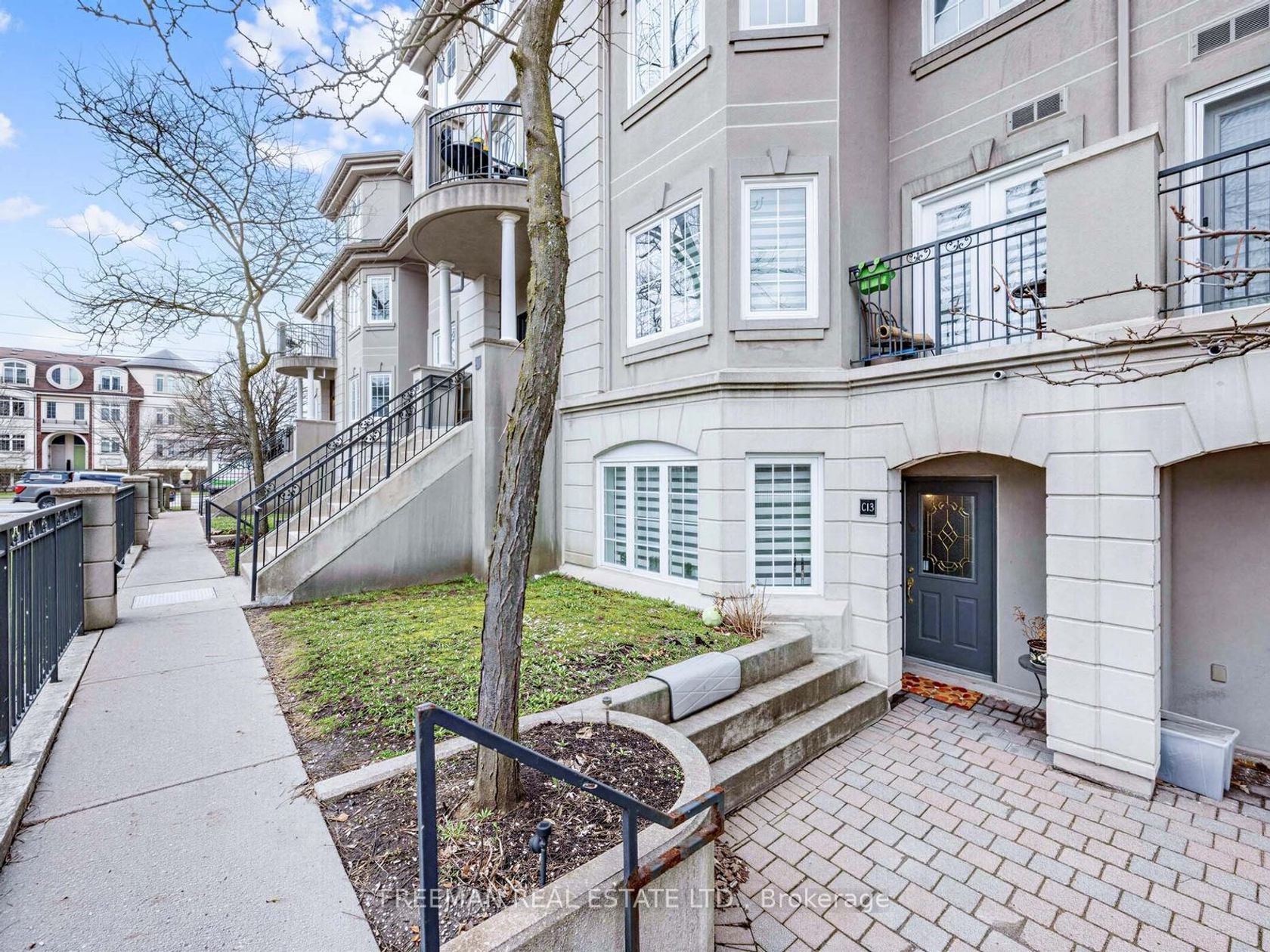 C13 - 108 Finch Avenue W, Newtonbrook West, Toronto photo number 2