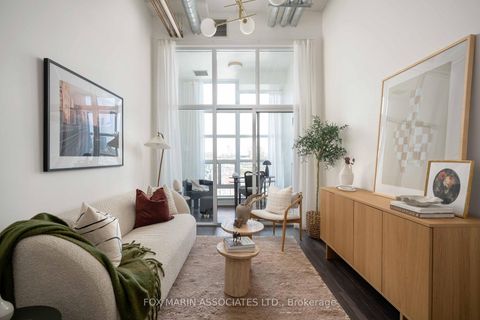 Photo 2 at 430 - 380 Macpherson Avenue, Casa Loma, Toronto