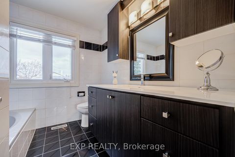 Photo 25 at 372 Greenock Drive, Maple, Vaughan