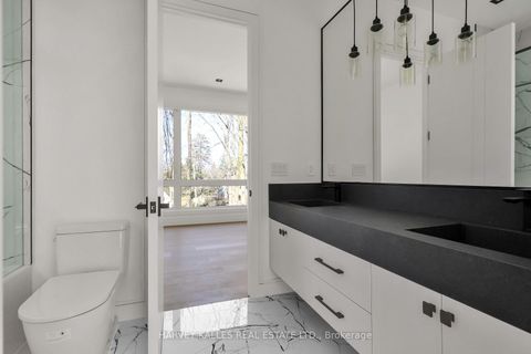 Photo 25 at 193 Beechwood Crescent, Central Newmarket, Newmarket