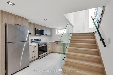 Photo 31 at 193 Beechwood Crescent, Central Newmarket, Newmarket