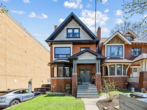 Photo 1 at 505 Parkside Drive, Swansea, Toronto