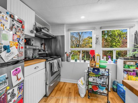 Photo 9 at 505 Parkside Drive, Swansea, Toronto