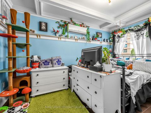 Photo 19 at 505 Parkside Drive, Swansea, Toronto