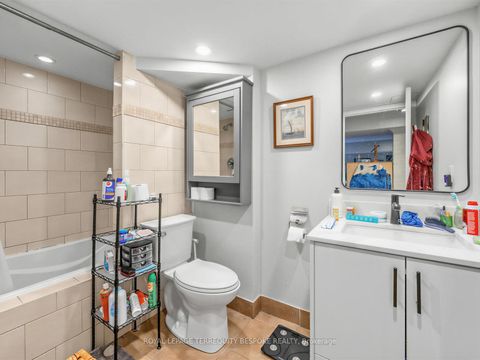 Photo 32 at 505 Parkside Drive, Swansea, Toronto
