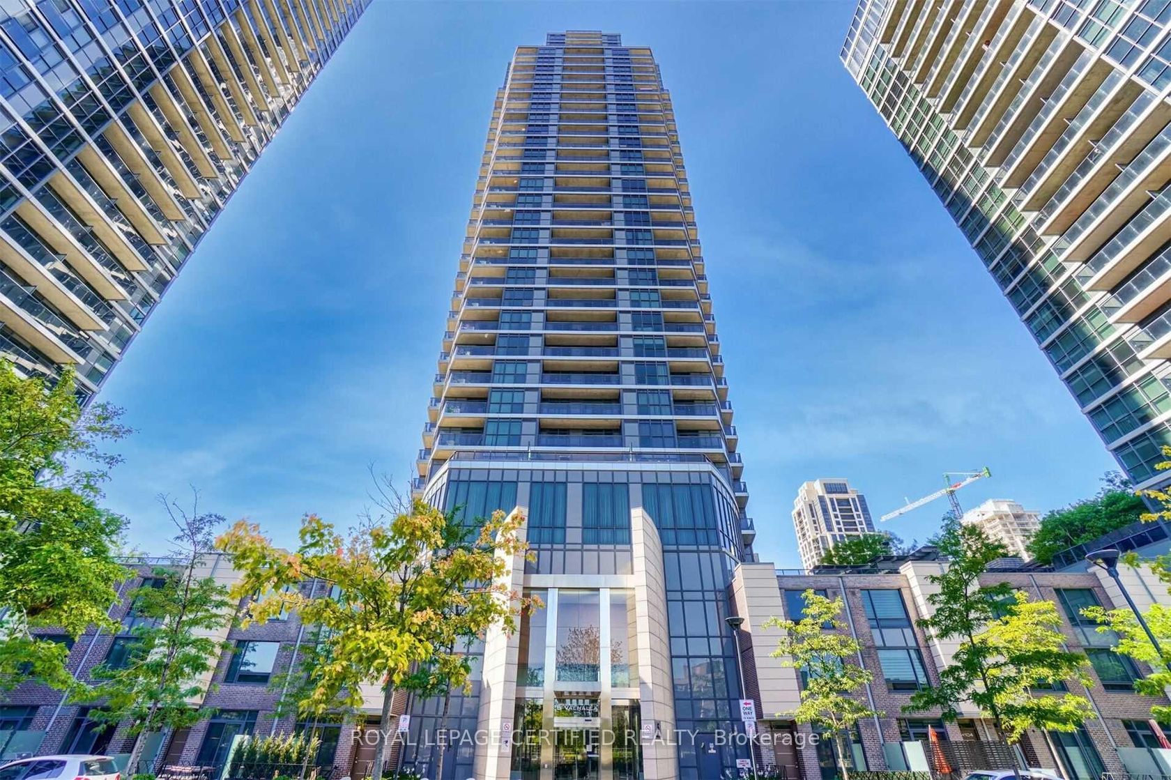 809 - 5 Valhalla Inn Road, City Centre West, Toronto 