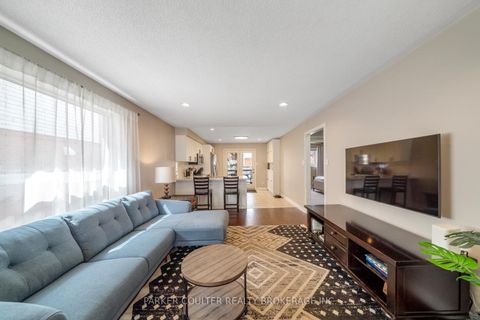 Photo 6 at 216 Mapleton Avenue, Holly, Barrie
