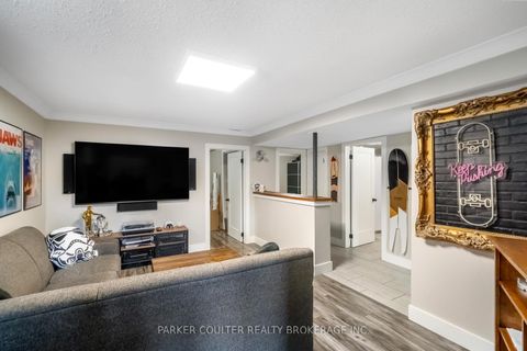 Photo 13 at 216 Mapleton Avenue, Holly, Barrie