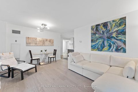 Photo 5 at 1810 - 381 Front Street W, Waterfront Communities C1, Toronto