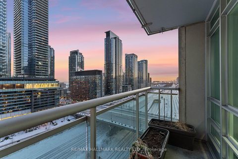 Photo 7 at 1810 - 381 Front Street W, Waterfront Communities C1, Toronto