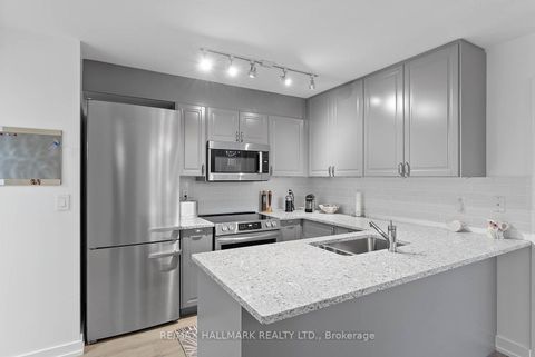 Photo 12 at 1810 - 381 Front Street W, Waterfront Communities C1, Toronto