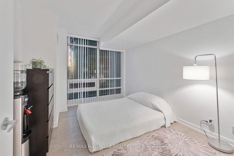 Photo 14 at 1810 - 381 Front Street W, Waterfront Communities C1, Toronto