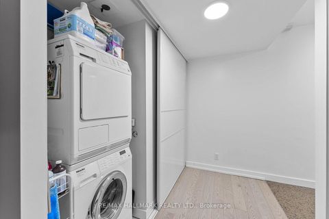 Photo 24 at 1810 - 381 Front Street W, Waterfront Communities C1, Toronto