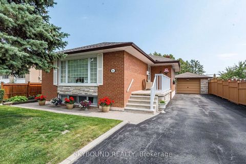 Photo 2 at 33 Bradstock Road, Humbermede, Toronto