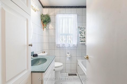 Photo 14 at 33 Bradstock Road, Humbermede, Toronto