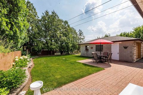 Photo 17 at 33 Bradstock Road, Humbermede, Toronto