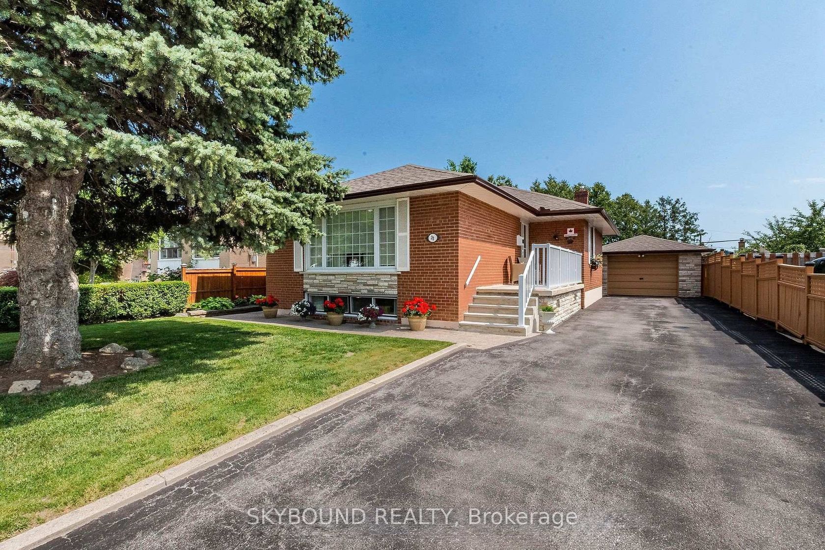 33 Bradstock Road, Humbermede, Toronto 