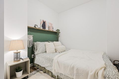 Photo 16 at 13 - 873 Wilson Avenue, CFB, Toronto