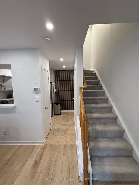 Photo 4 at 123 - 3 Everson Drive, Willowdale East, Toronto