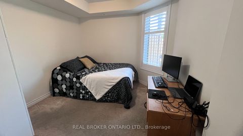 Photo 19 at 29 - 13 EATON PARK Lane, L'Amoreaux, Toronto