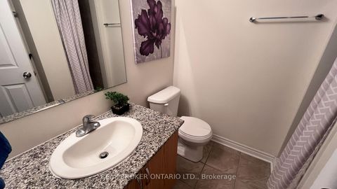 Photo 24 at 29 - 13 EATON PARK Lane, L'Amoreaux, Toronto