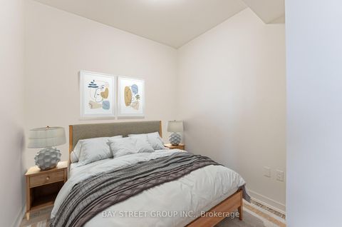 Photo 5 at 526 - 250 Lawrence Avenue W, Lawrence Park North, Toronto