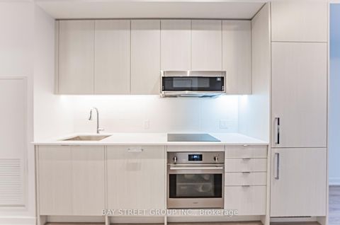 Photo 8 at 526 - 250 Lawrence Avenue W, Lawrence Park North, Toronto