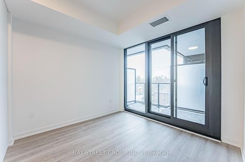 Photo 13 at 526 - 250 Lawrence Avenue W, Lawrence Park North, Toronto