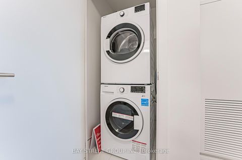 Photo 19 at 526 - 250 Lawrence Avenue W, Lawrence Park North, Toronto
