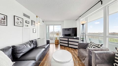 Photo 12 at 702 - 50 Town Centre Court, Bendale, Toronto