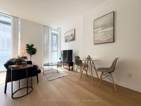 Photo 5 at 308 - 101 Erskine Avenue, Mount Pleasant West, Toronto