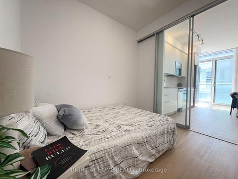 Photo 7 at 308 - 101 Erskine Avenue, Mount Pleasant West, Toronto