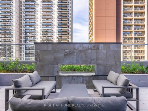 Photo 14 at 308 - 101 Erskine Avenue, Mount Pleasant West, Toronto