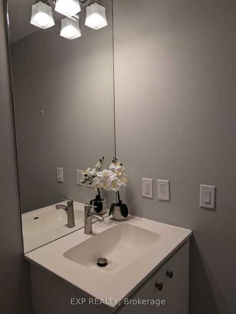 Photo 9 at 917 - 25 Cole Street, Regent Park, Toronto