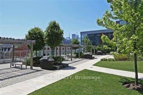 Photo 11 at 917 - 25 Cole Street, Regent Park, Toronto