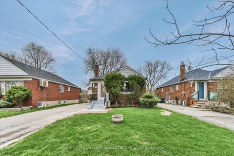 Photo 1 at 27 Innismore Crescent, Maryvale, Toronto
