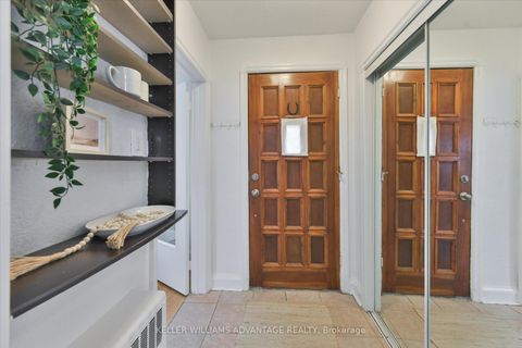 Photo 4 at 27 Innismore Crescent, Maryvale, Toronto