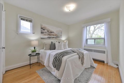 Photo 11 at 27 Innismore Crescent, Maryvale, Toronto