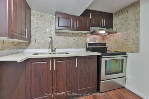 Photo 16 at 27 Innismore Crescent, Maryvale, Toronto