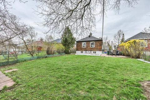 Photo 24 at 27 Innismore Crescent, Maryvale, Toronto