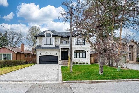 Photo 0 at 15 Montford Drive, Newtonbrook East, Toronto