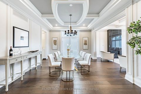 Photo 9 at 15 Montford Drive, Newtonbrook East, Toronto