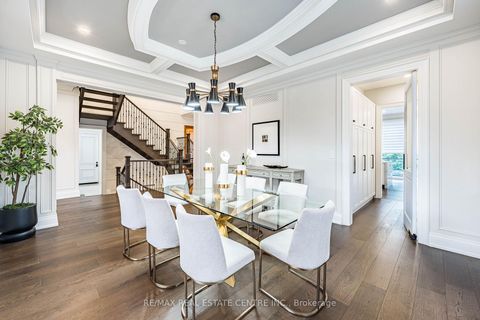 Photo 10 at 15 Montford Drive, Newtonbrook East, Toronto