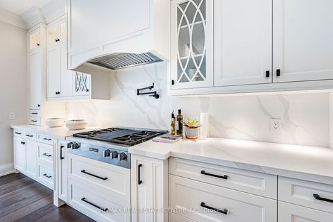 Photo 20 at 15 Montford Drive, Newtonbrook East, Toronto