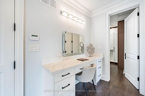 Photo 29 at 15 Montford Drive, Newtonbrook East, Toronto